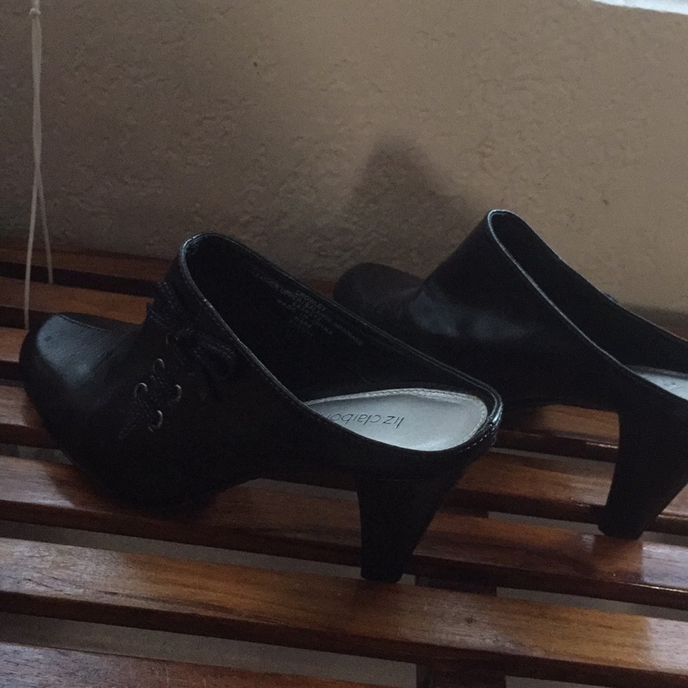 Liz Claiborne’s heels